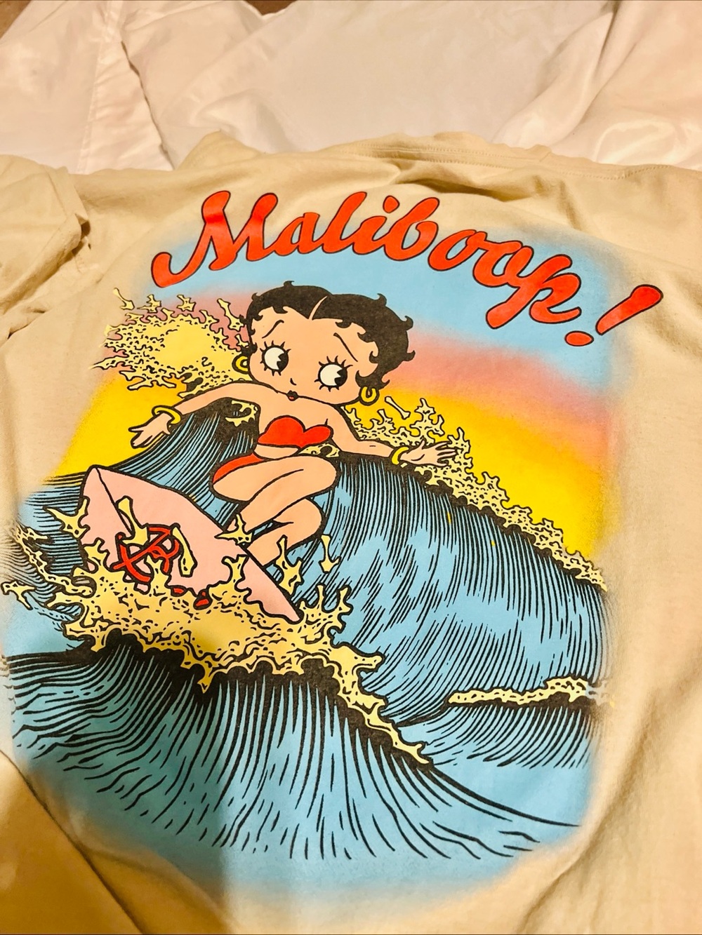 Betty Boop Surfing Graphic Logo Tee Size L (Some flaws